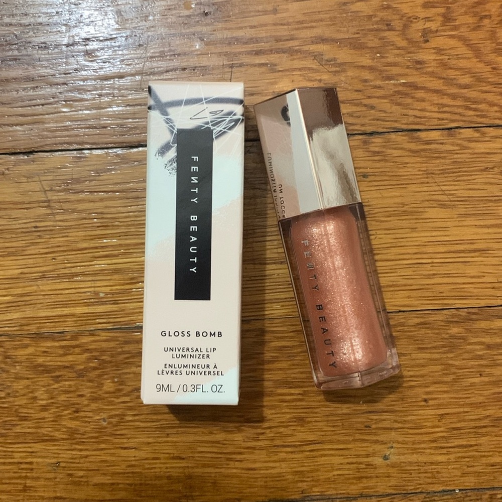 Fenty Beauty Gloss Bomb